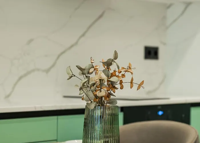 Modern In Center I Steps From By Flat Mаnаger アパート *