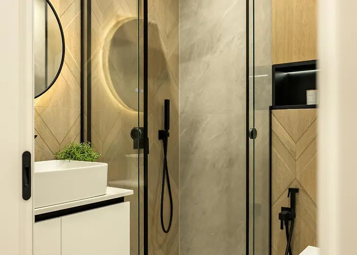 Modern In Center I Steps From By Flat Mаnаger アパート *