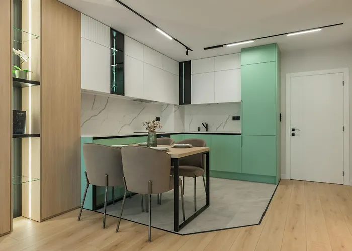 Modern In Center I Steps From By Flat Mаnаger * ヴァルナ